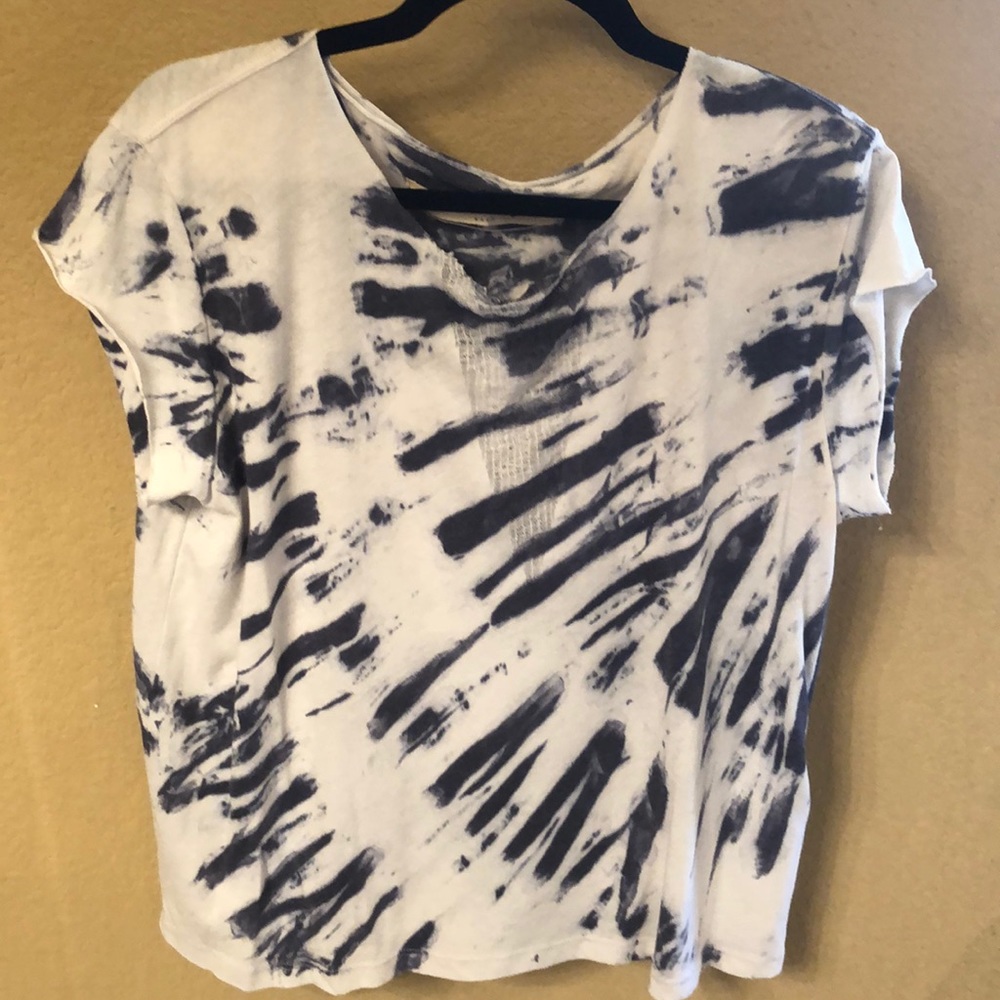 NWT shirted front tee